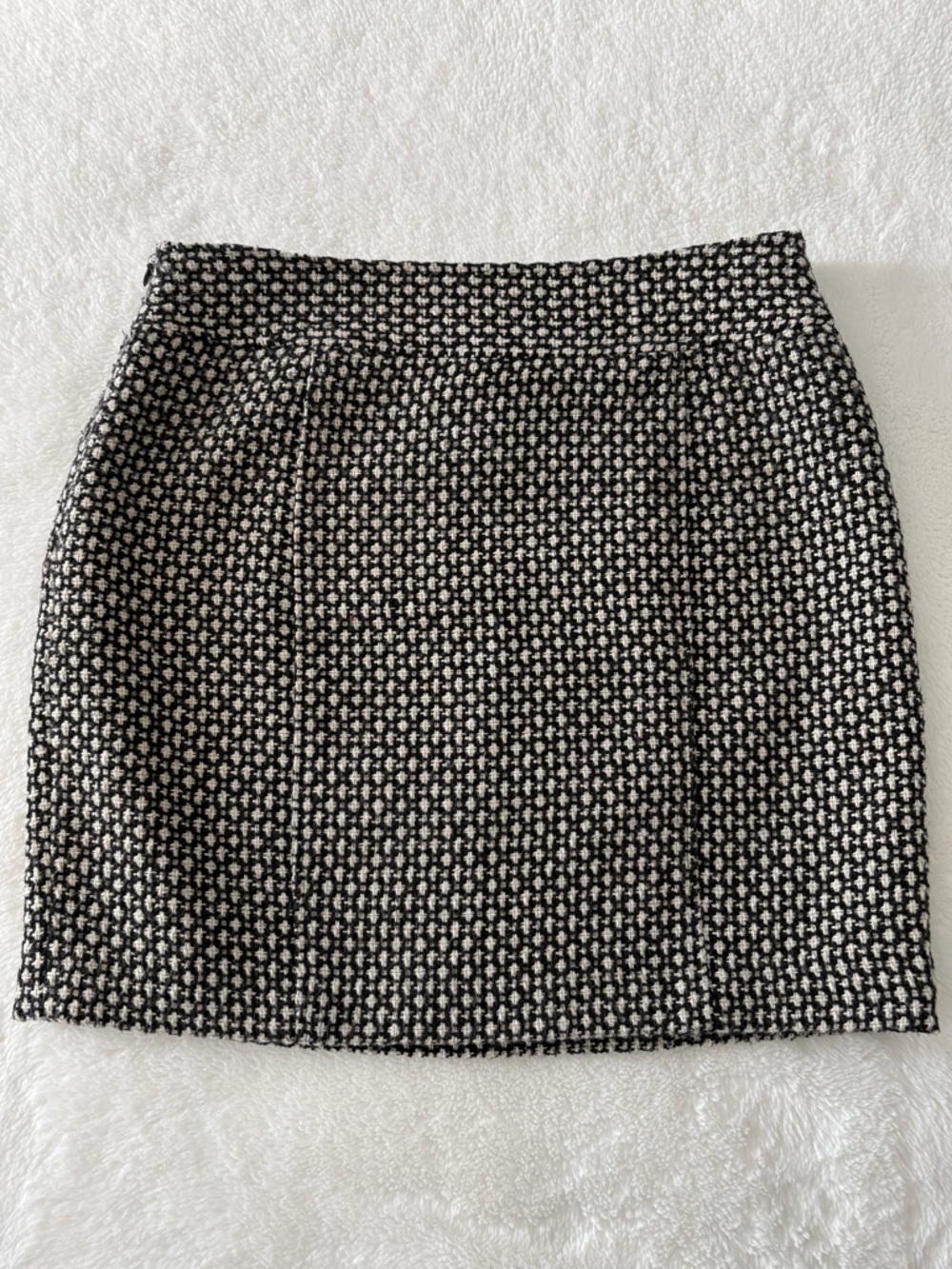 Banana Republic Black and White Textured Mini Skirt